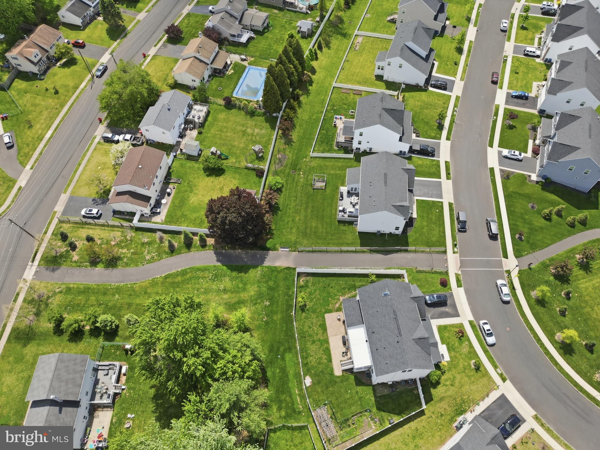 STONE RIDGE ESTATES - Residential