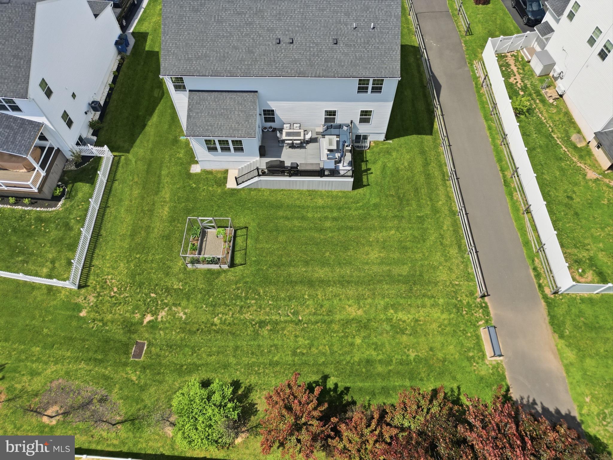 STONE RIDGE ESTATES - Residential
