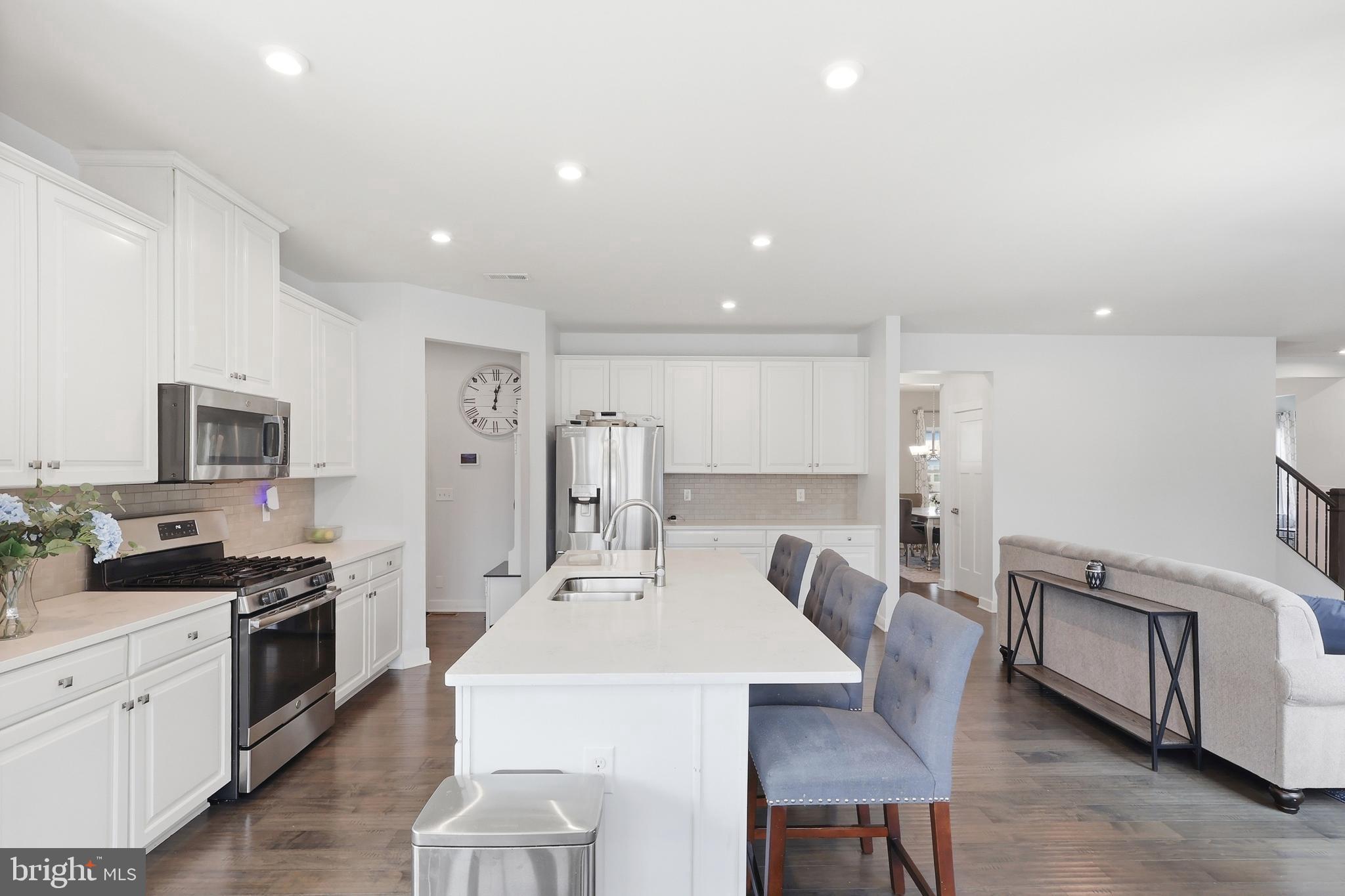 STONE RIDGE ESTATES - Residential
