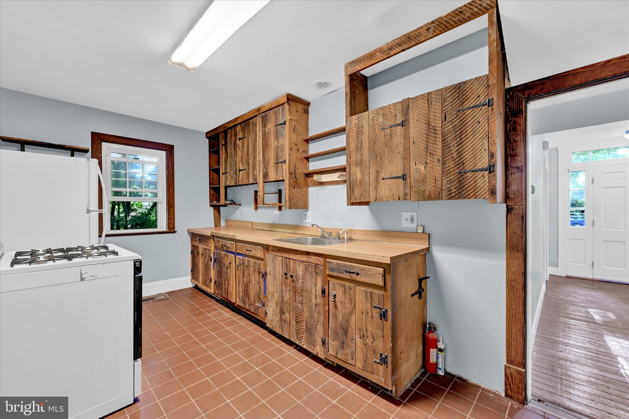 RESERVOIR OVERLOOK - Residential