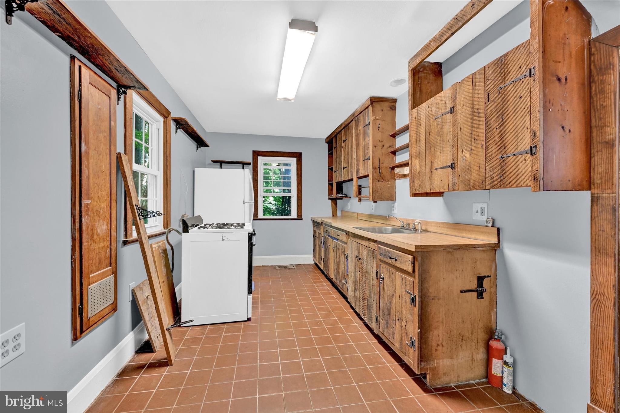 RESERVOIR OVERLOOK - Residential