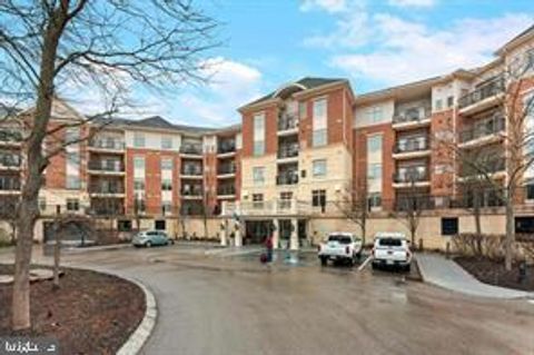 239 CARSON TERRACE 239 HUNTINGDON VALLEY PA 19006