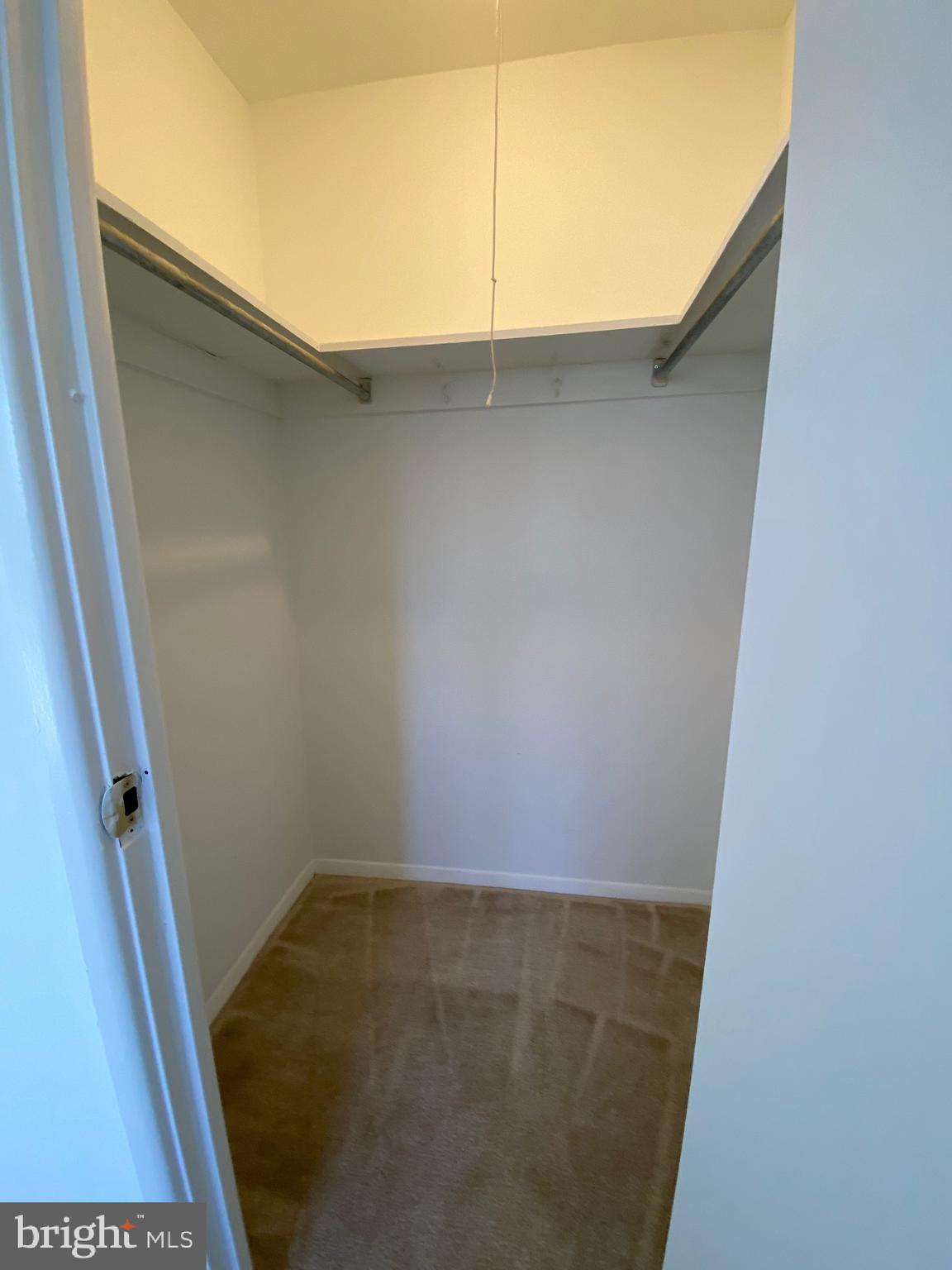 YORKTOWNE SQUARE - Residential Lease