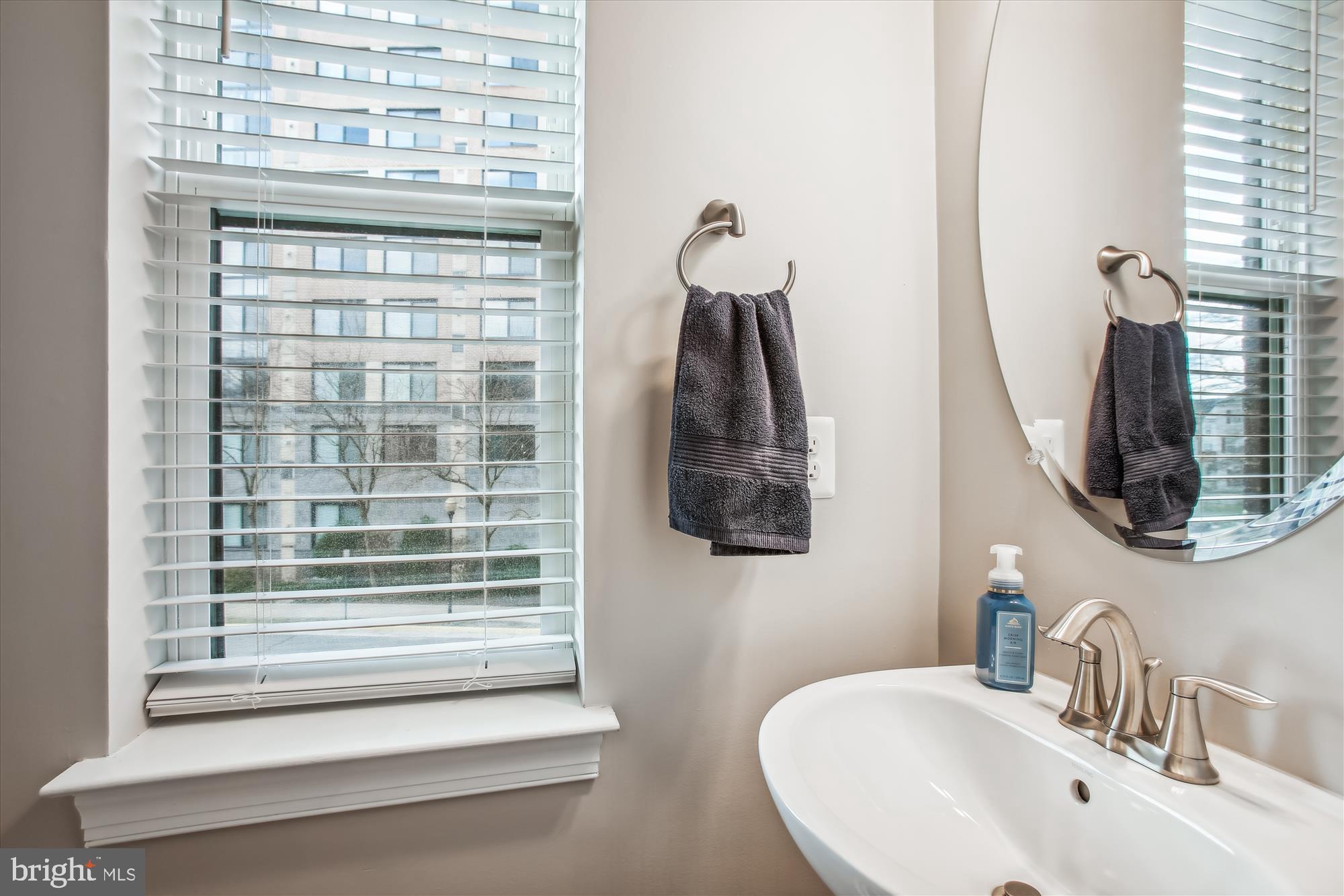 HUNTINGTON CROSSING - Residential