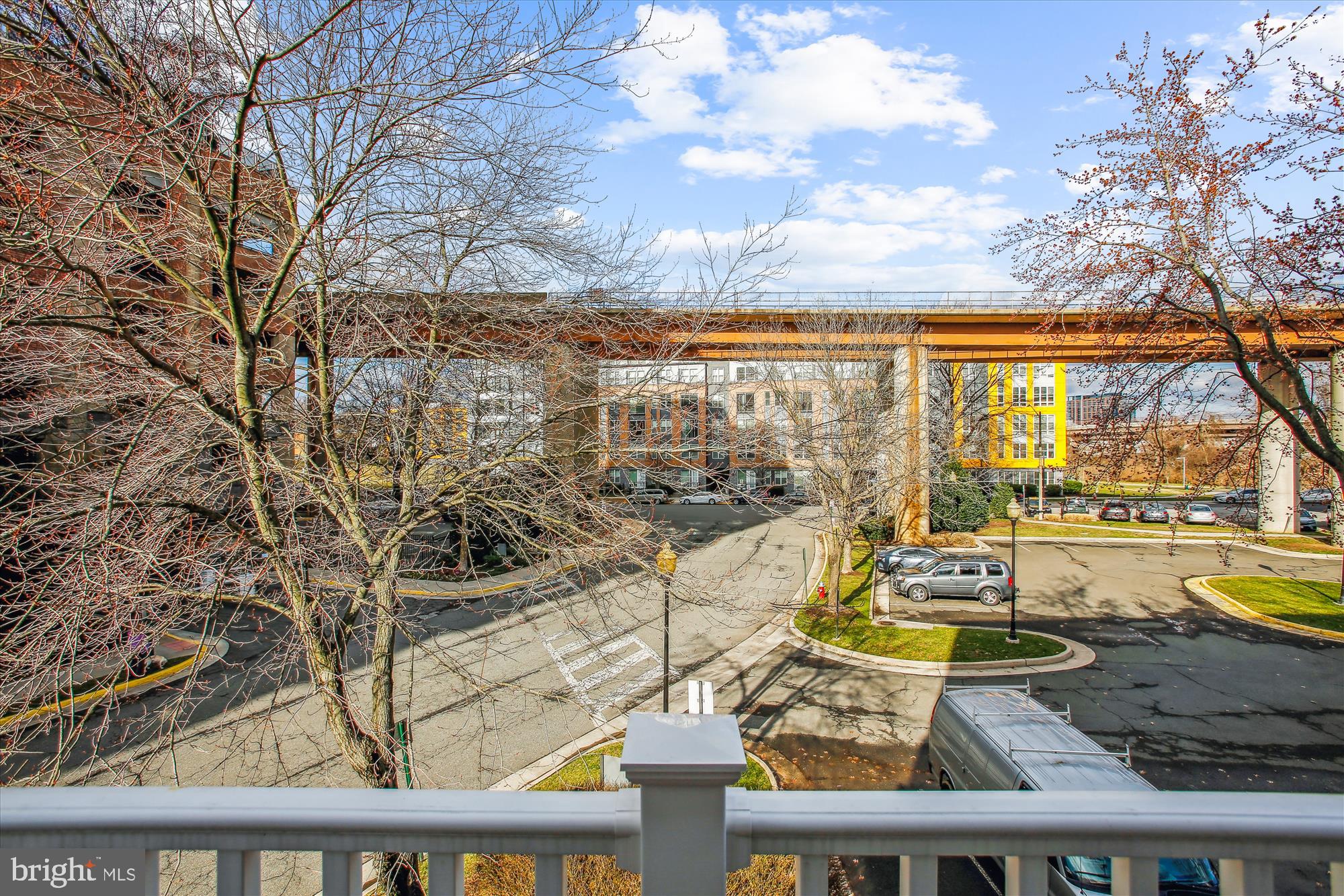 HUNTINGTON CROSSING - Residential