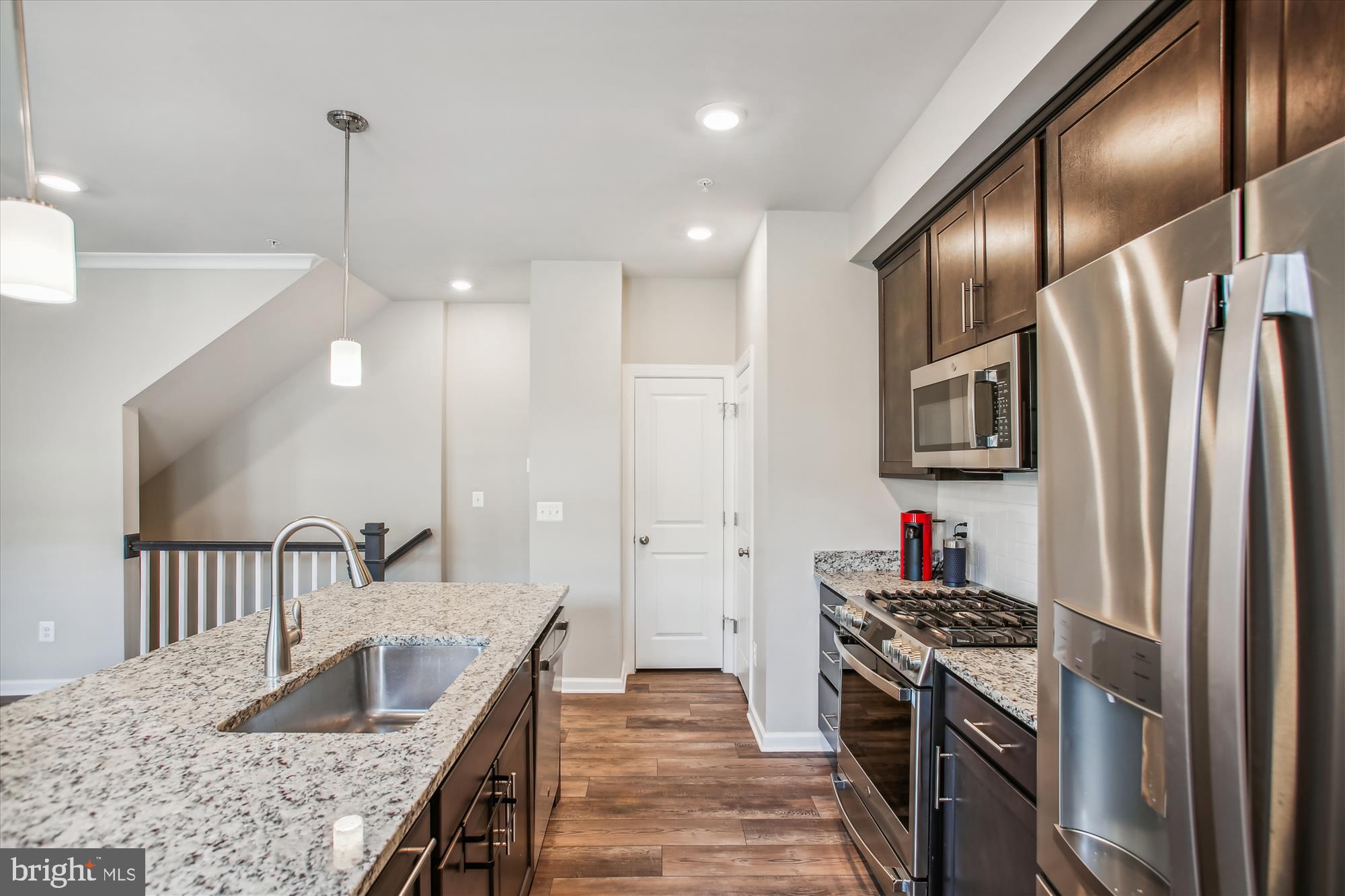 HUNTINGTON CROSSING - Residential