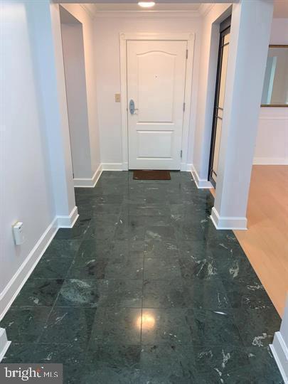 502 W BROAD STREET 305