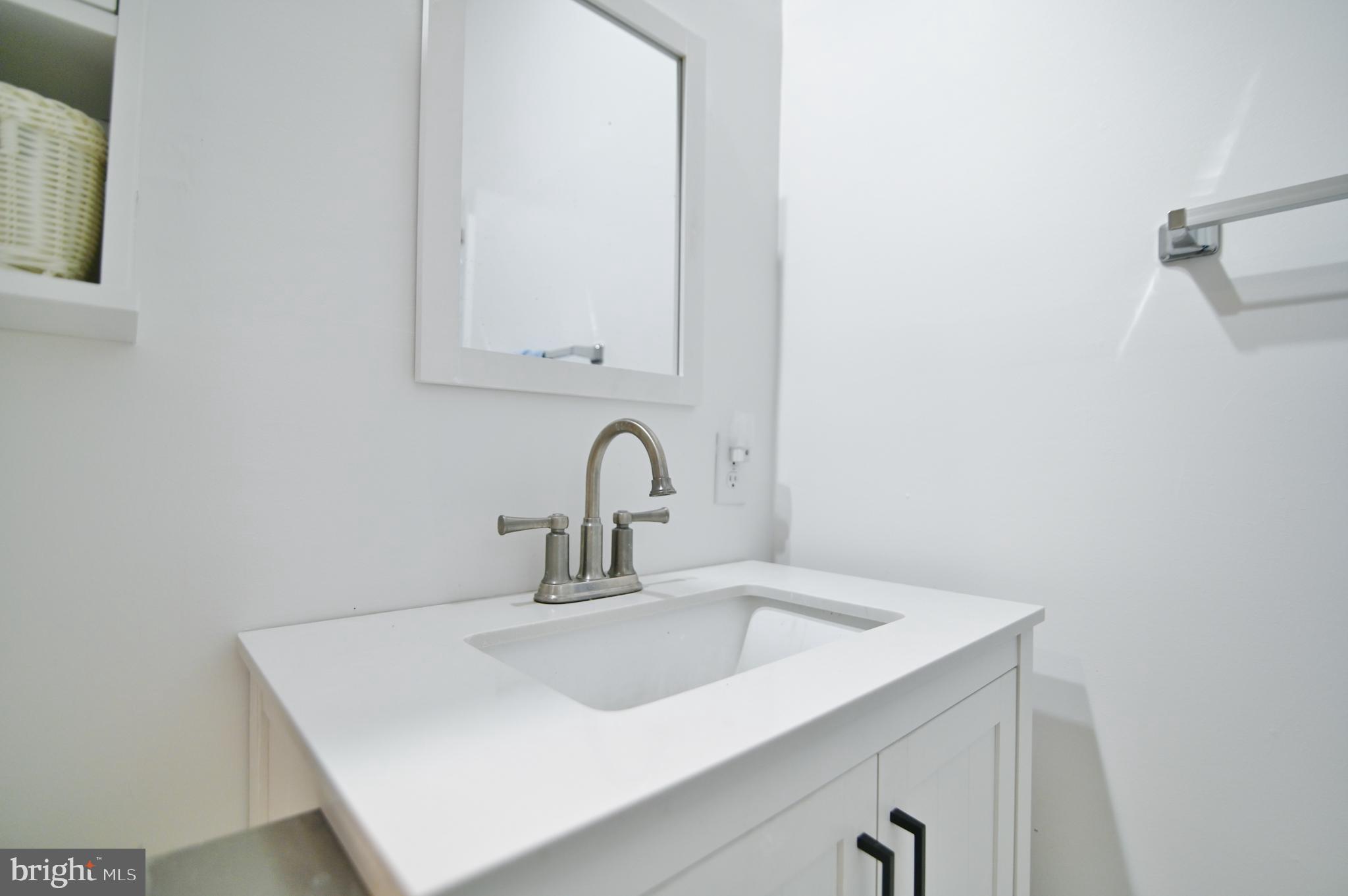 LAKEVIEW PEDESTAL HOMES - Residential