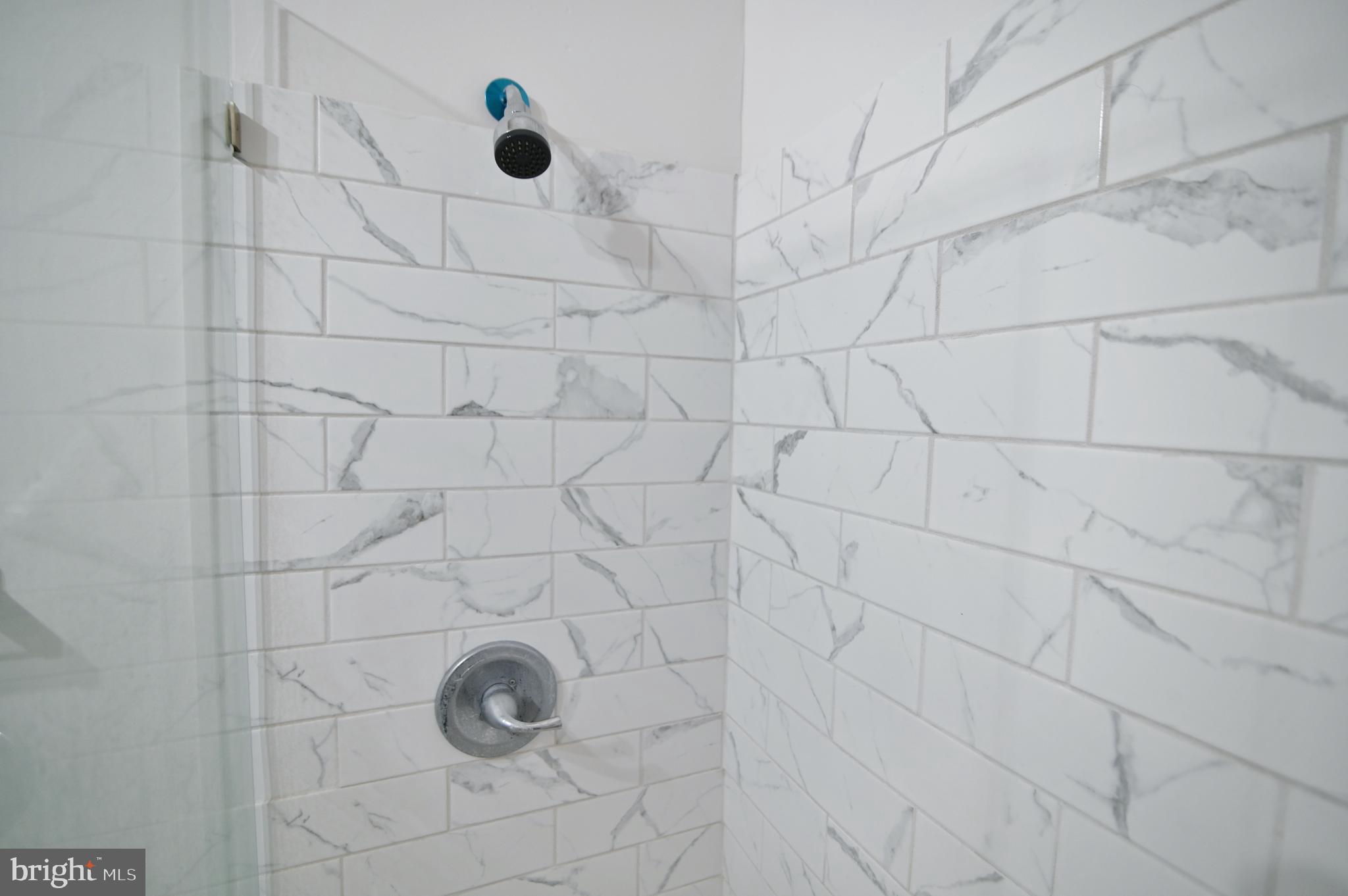 LAKEVIEW PEDESTAL HOMES - Residential