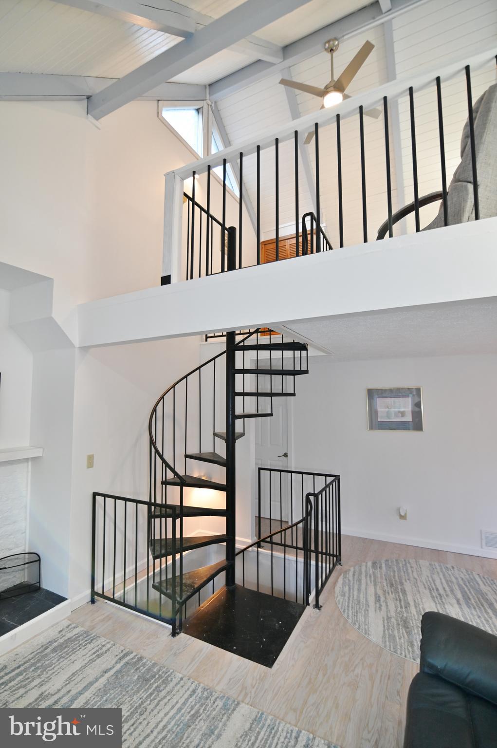 LAKEVIEW PEDESTAL HOMES - Residential