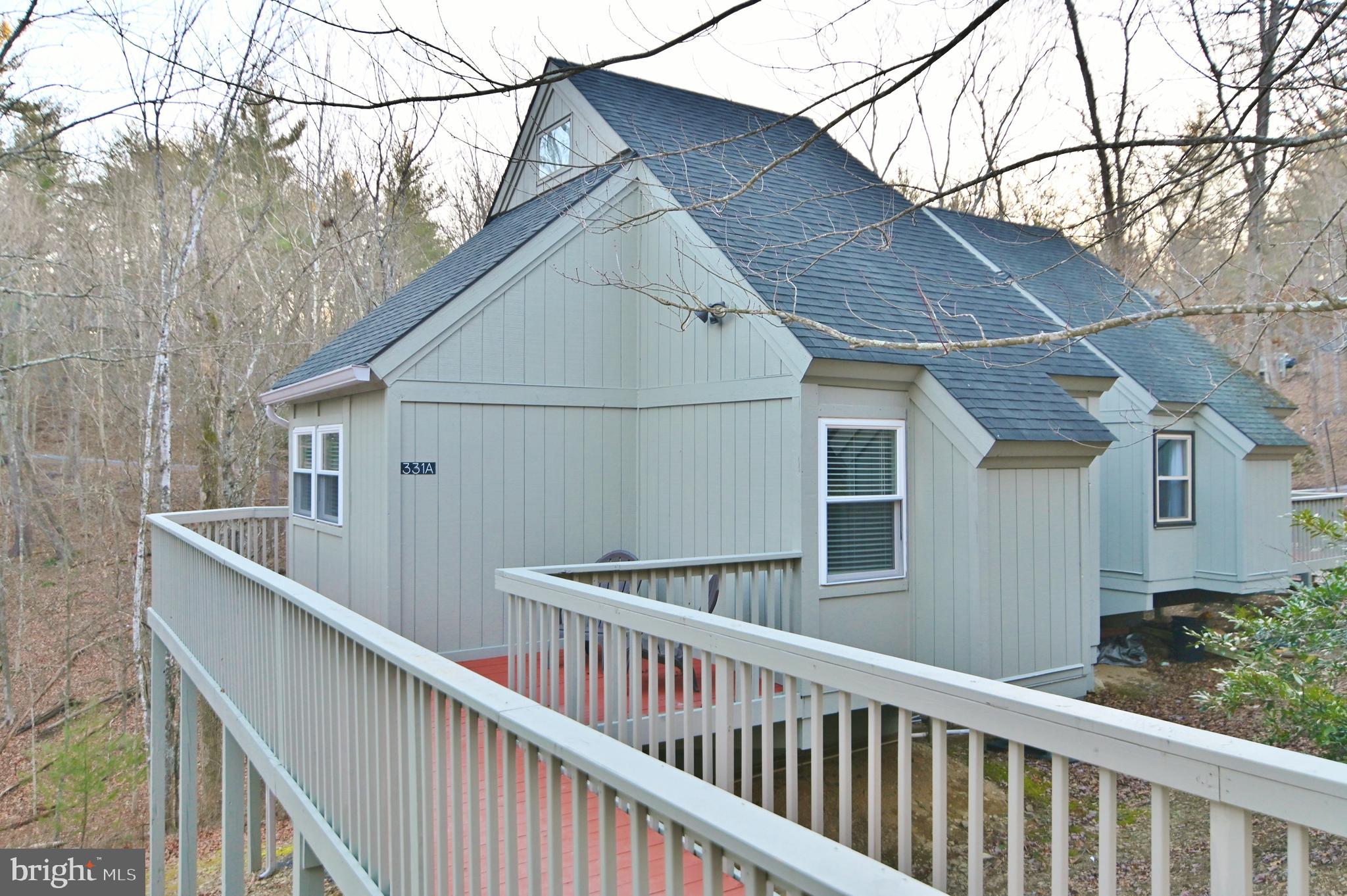 LAKEVIEW PEDESTAL HOMES - Residential