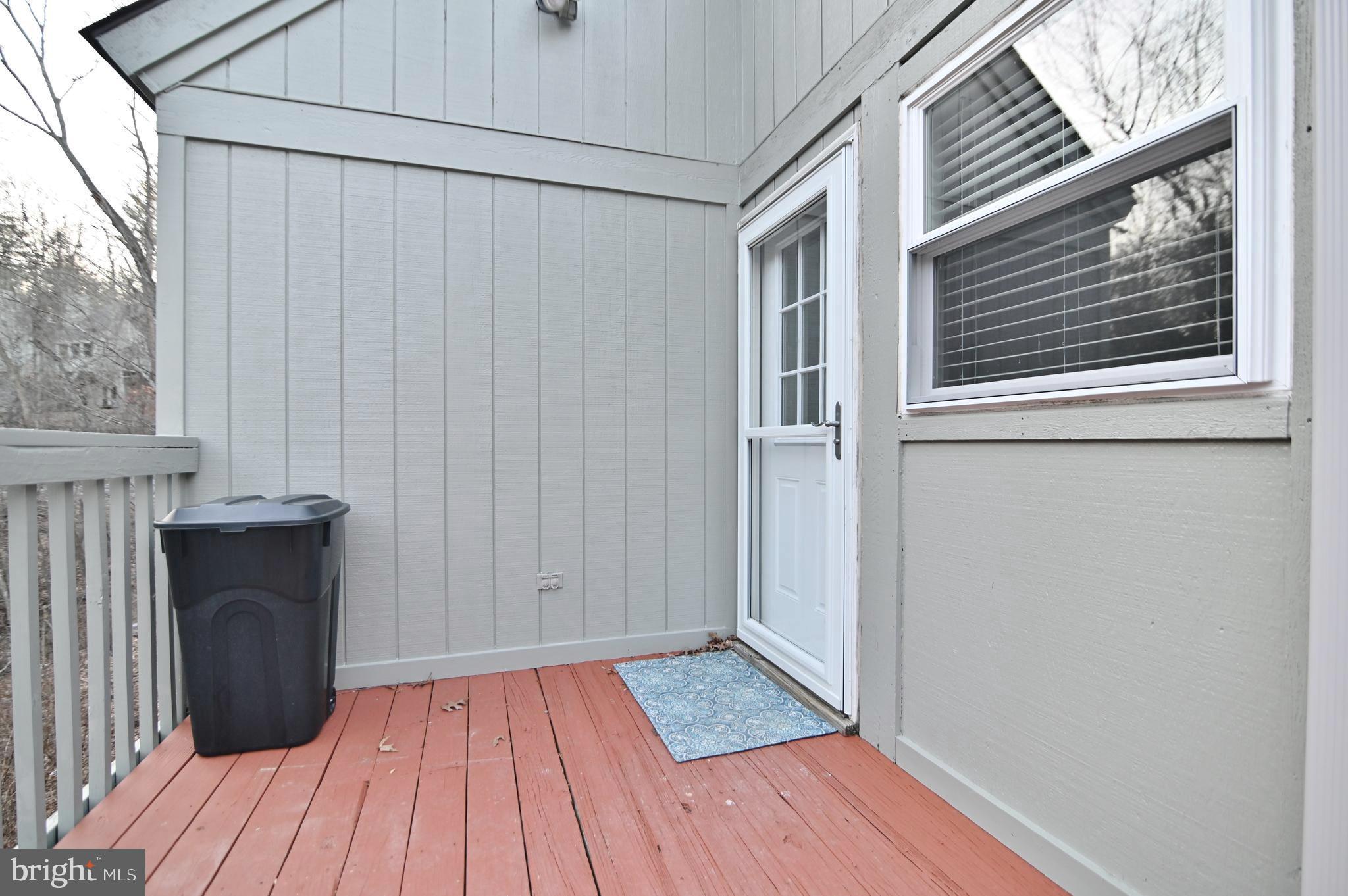 LAKEVIEW PEDESTAL HOMES - Residential