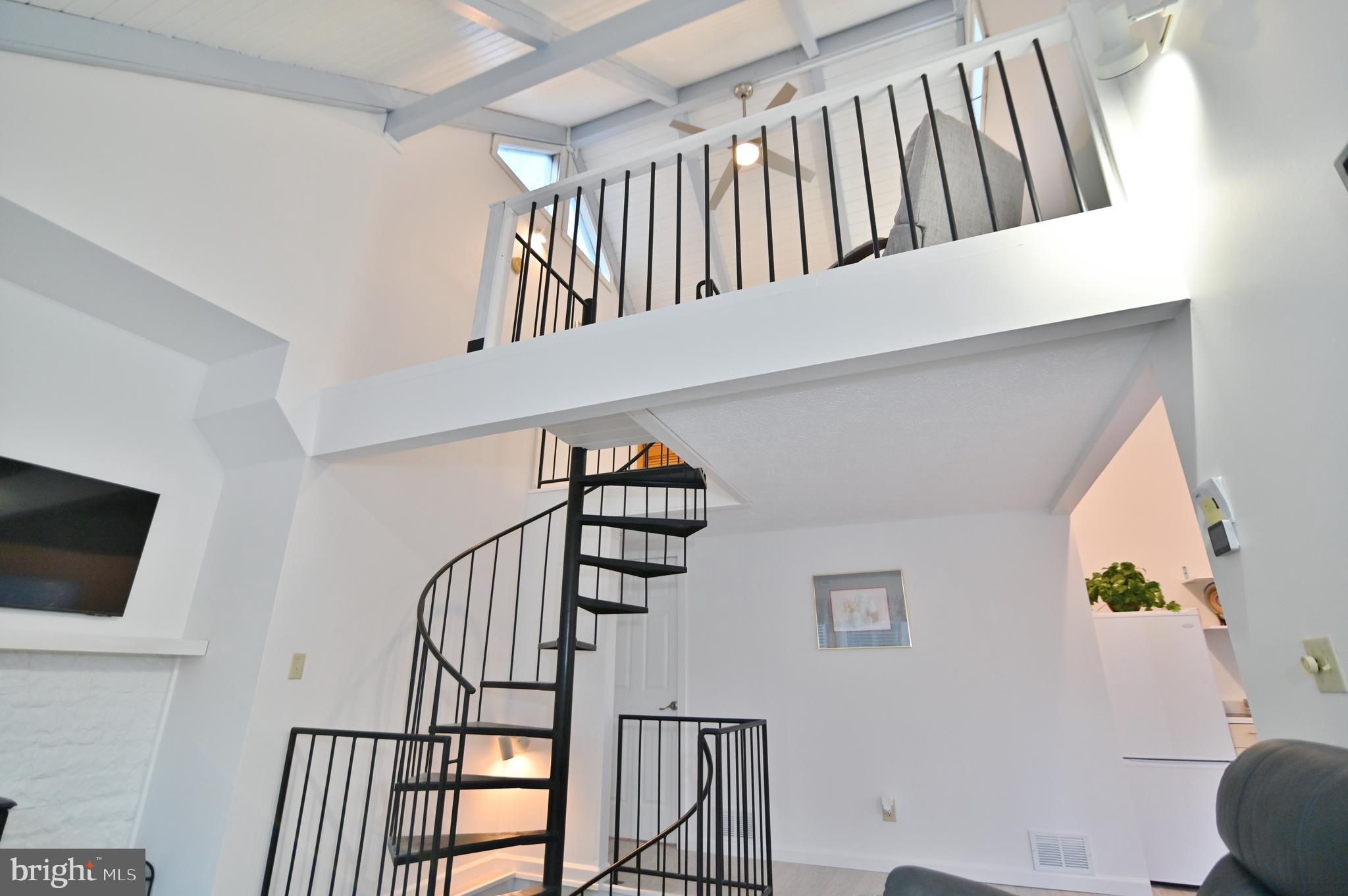 LAKEVIEW PEDESTAL HOMES - Residential