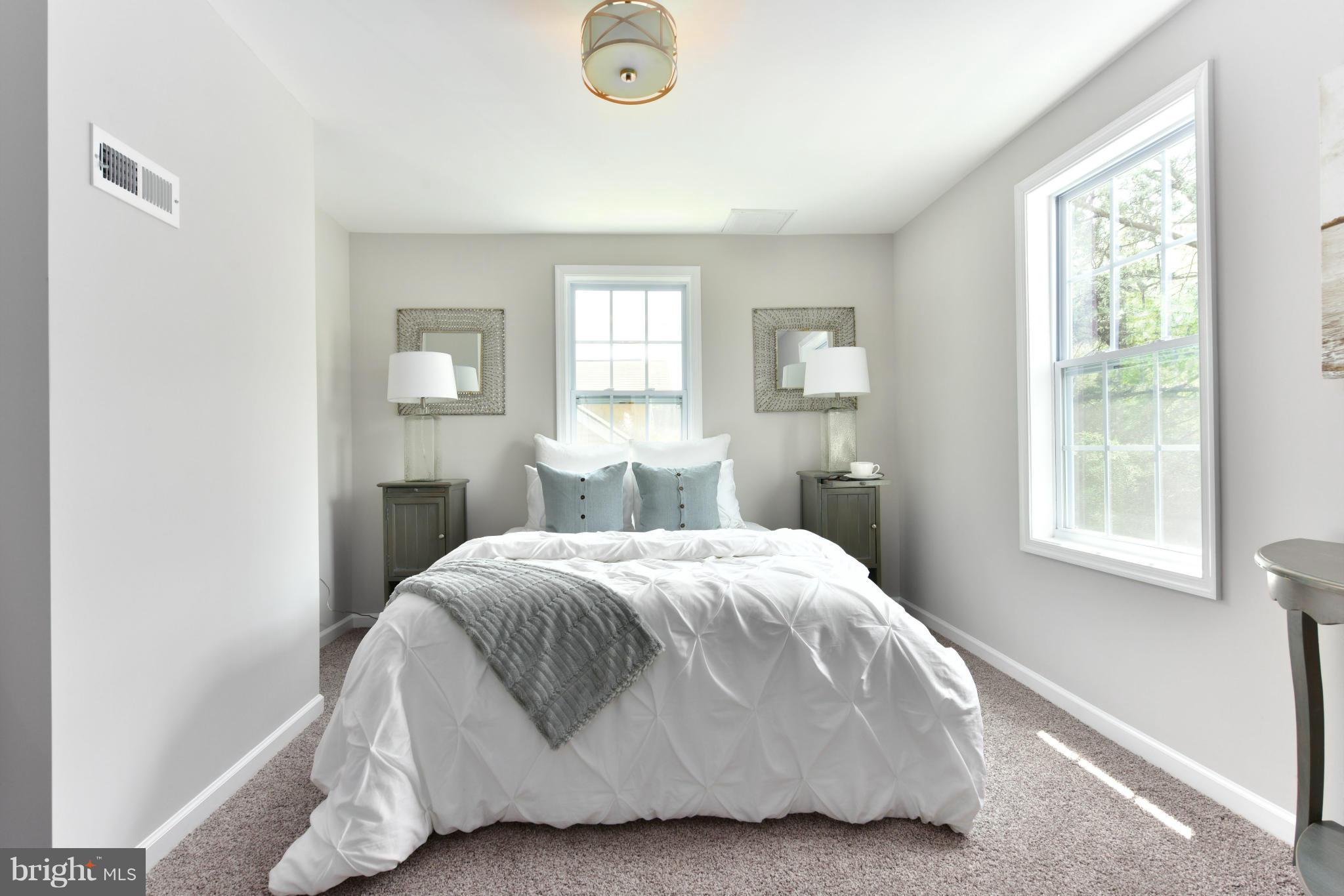 MT RAINIER - Residential