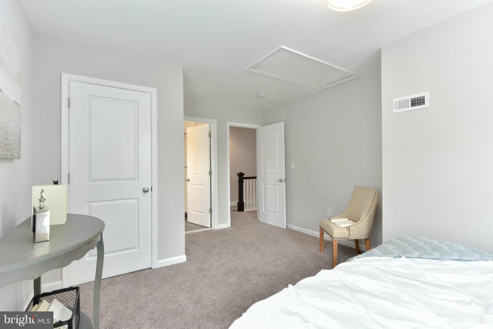 MT RAINIER - Residential