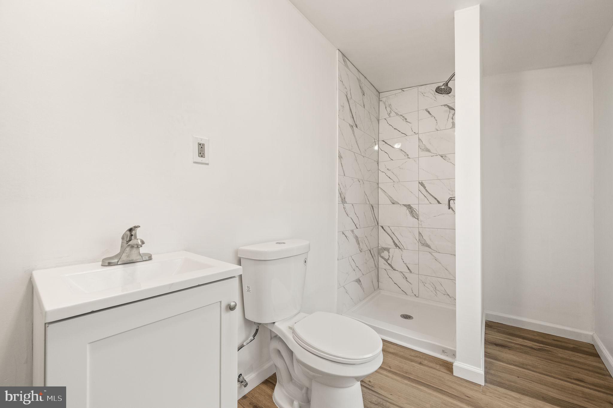 MANAYUNK - Residential Lease
