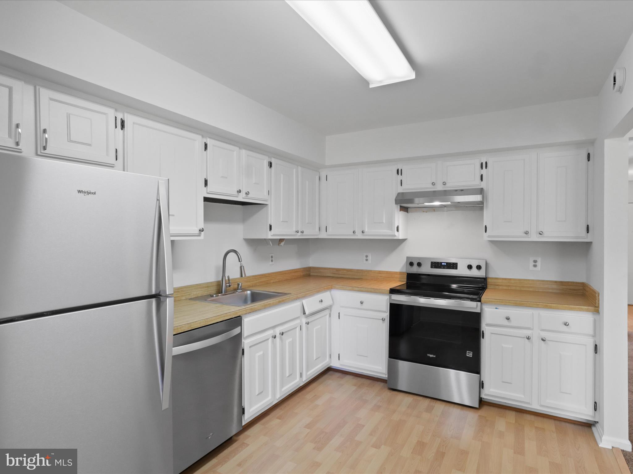 THE VILLAGE PARK - Residential Lease