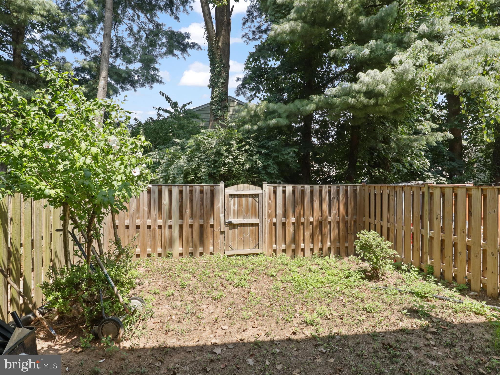 THE VILLAGE PARK - Residential Lease