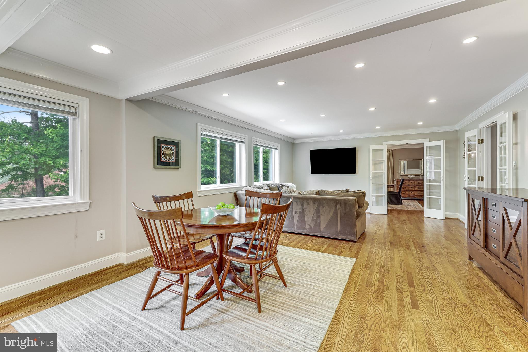 CHAIN BRIDGE WOODS - Residential