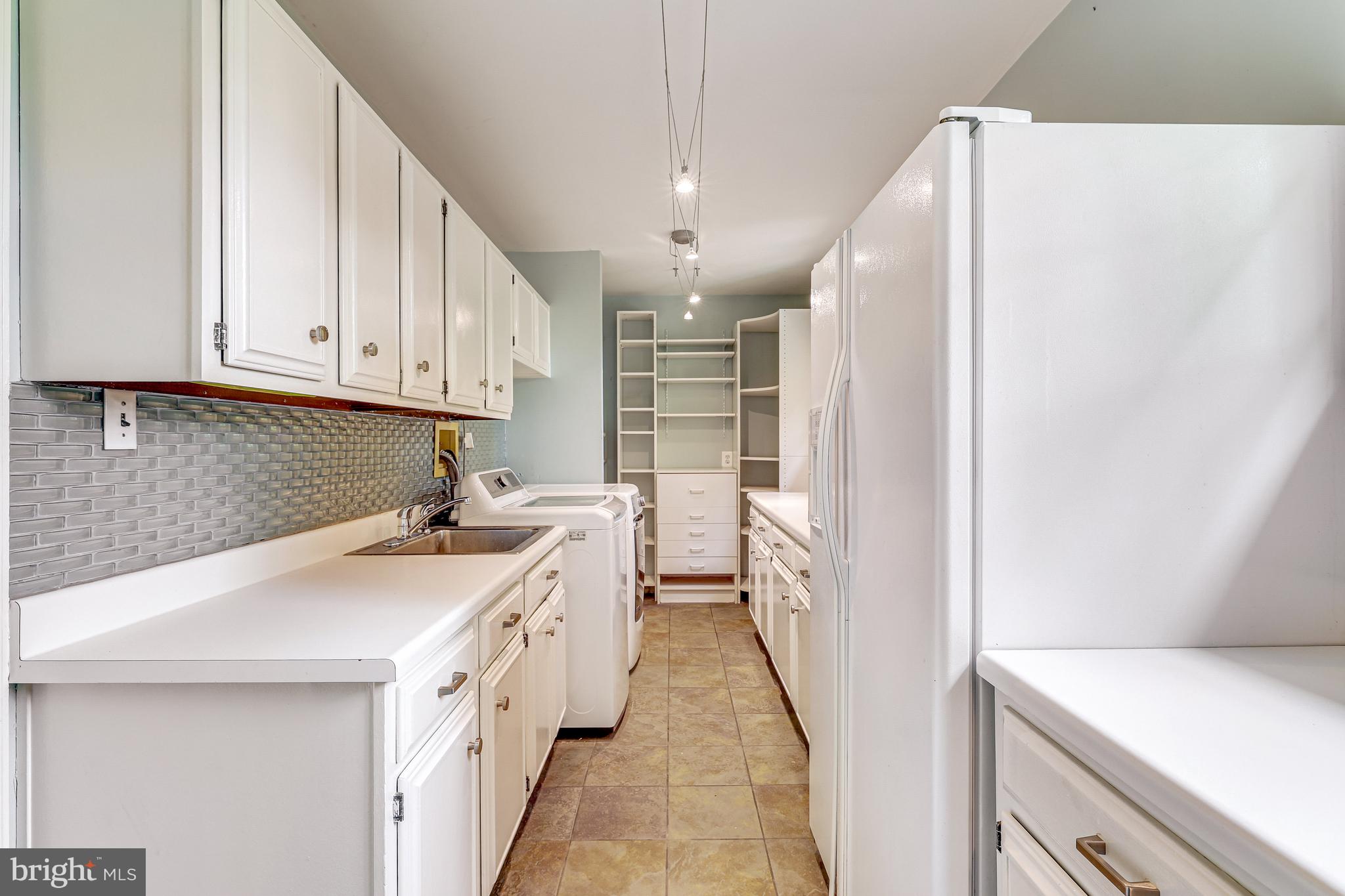 CHAIN BRIDGE WOODS - Residential