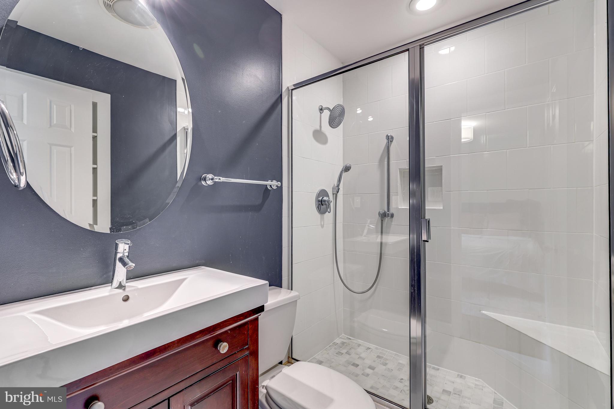 CHAIN BRIDGE WOODS - Residential