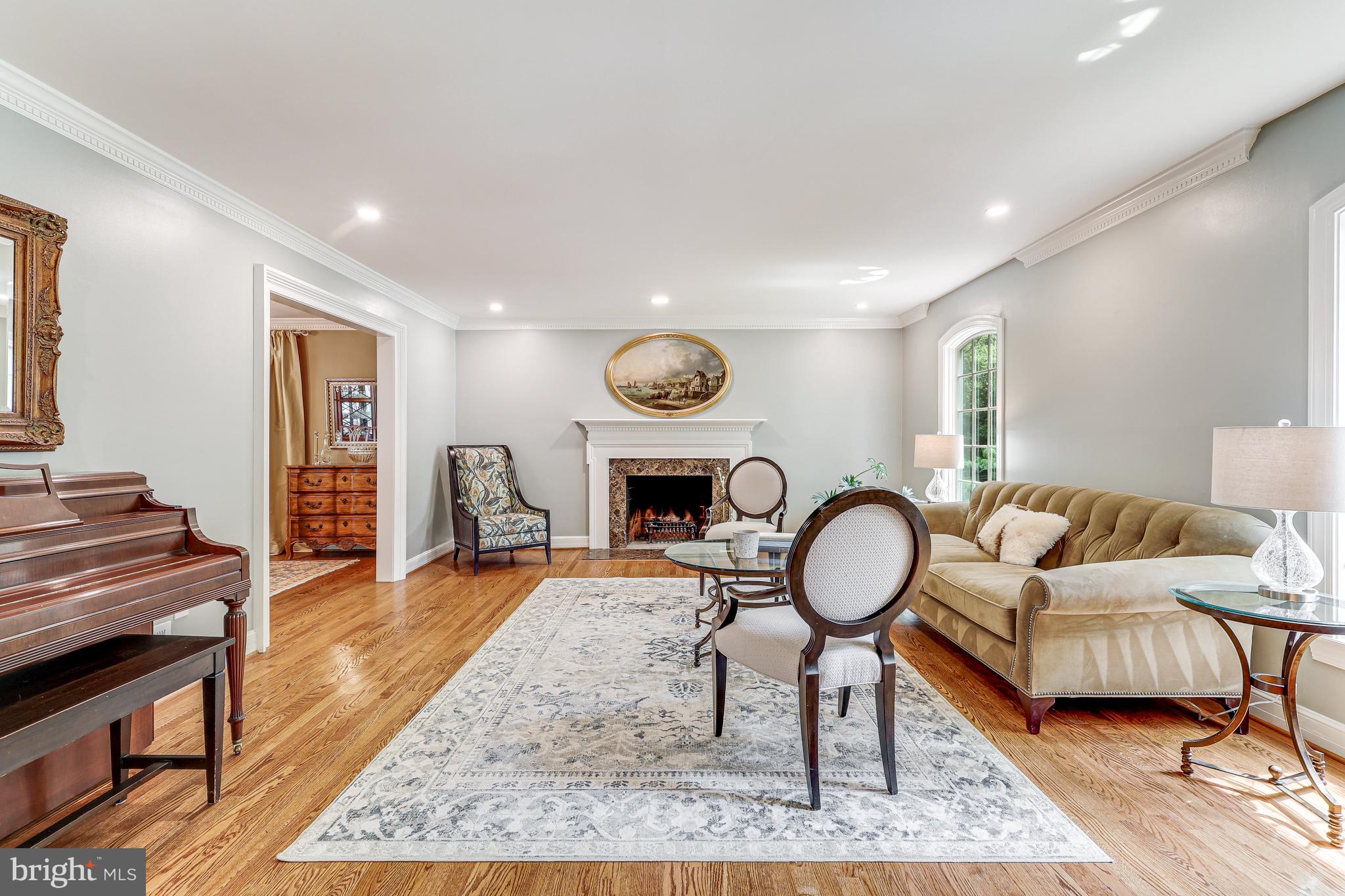 CHAIN BRIDGE WOODS - Residential