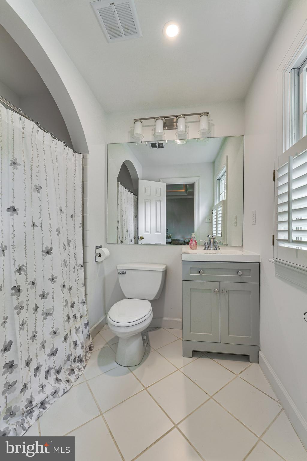 CHAIN BRIDGE WOODS - Residential