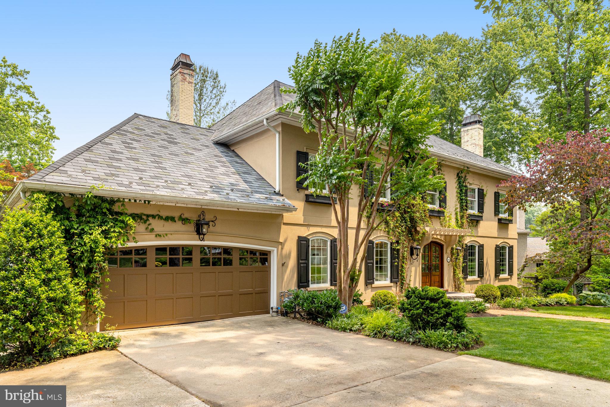 CHAIN BRIDGE WOODS - Residential