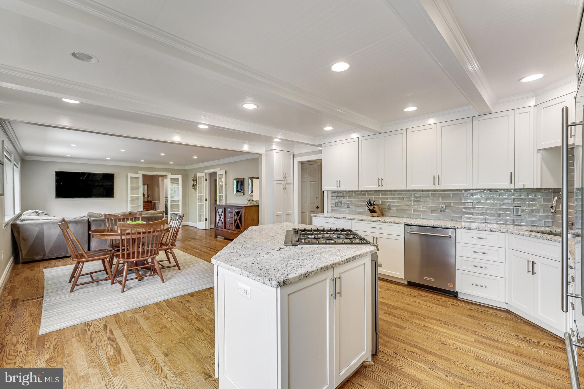 CHAIN BRIDGE WOODS - Residential