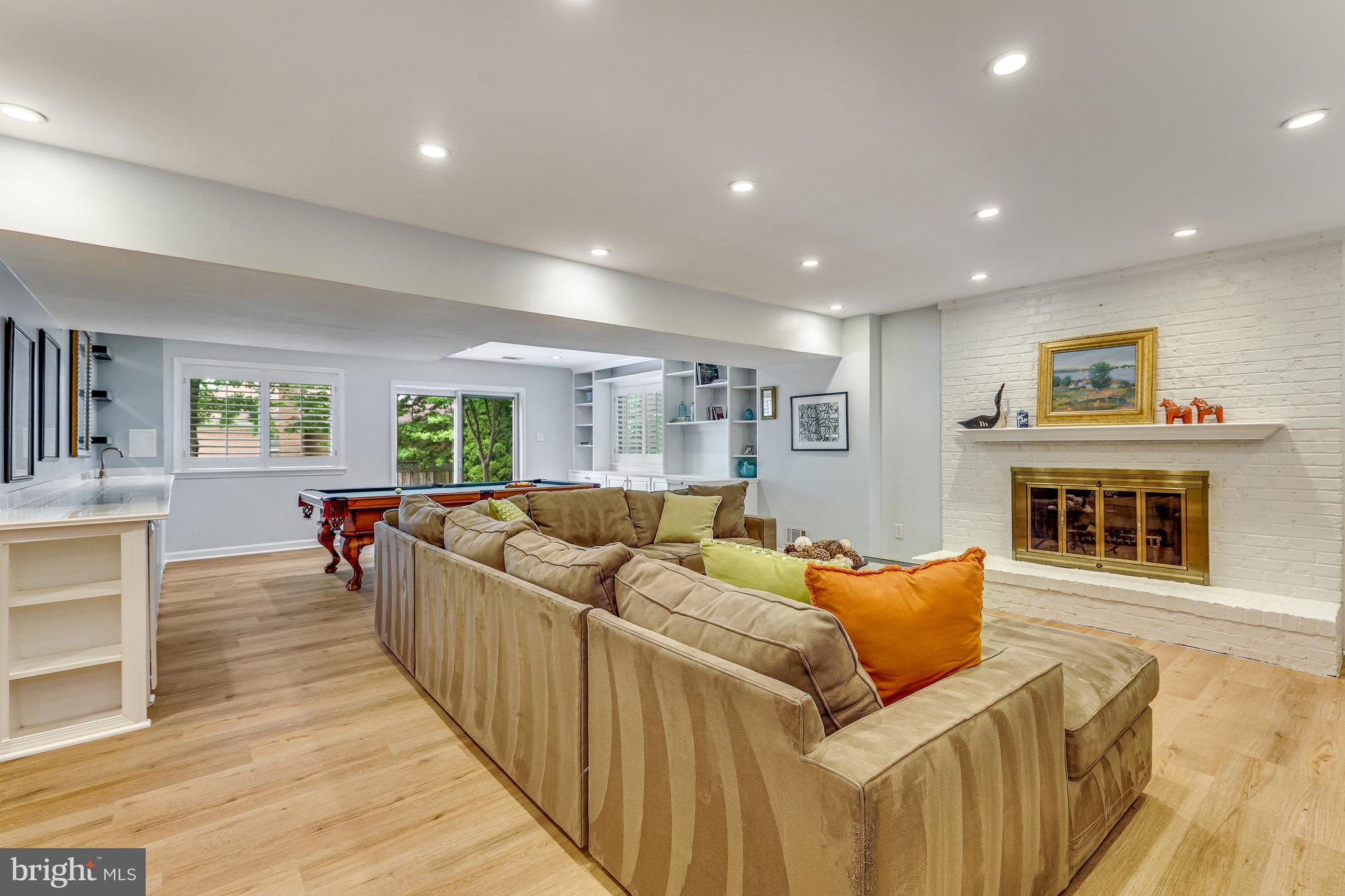 CHAIN BRIDGE WOODS - Residential