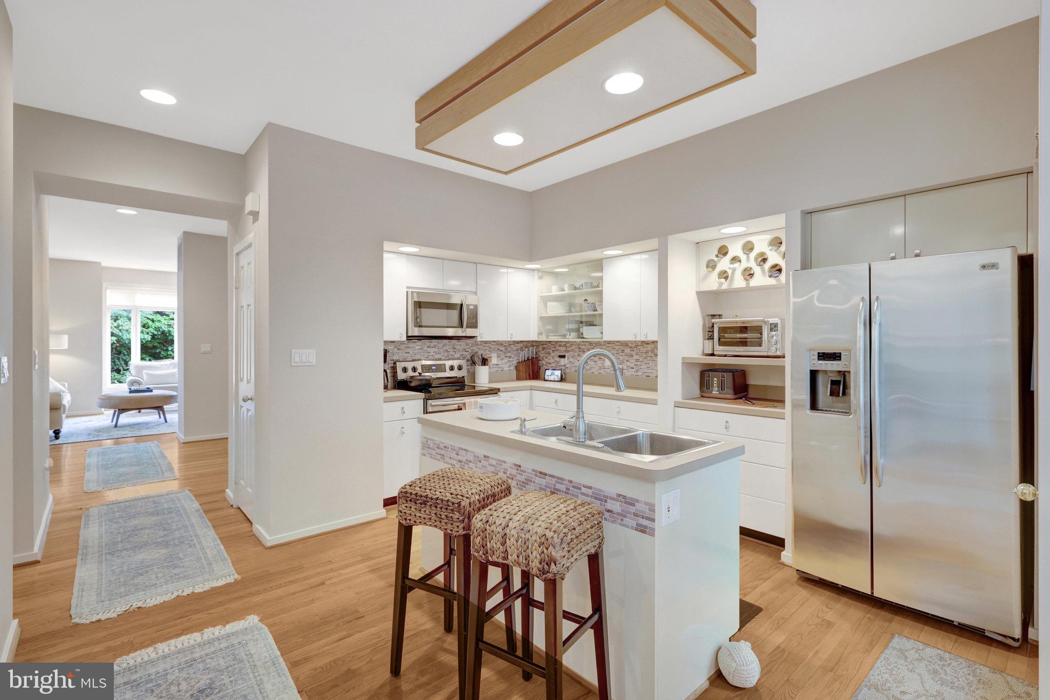 HEMINGWAY - Residential Lease