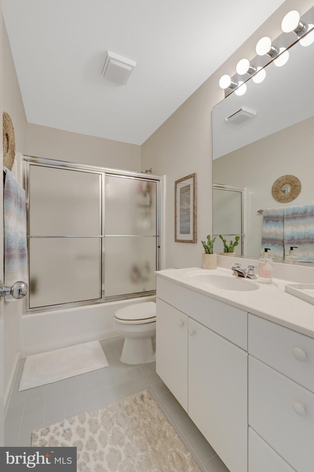 HEMINGWAY - Residential Lease