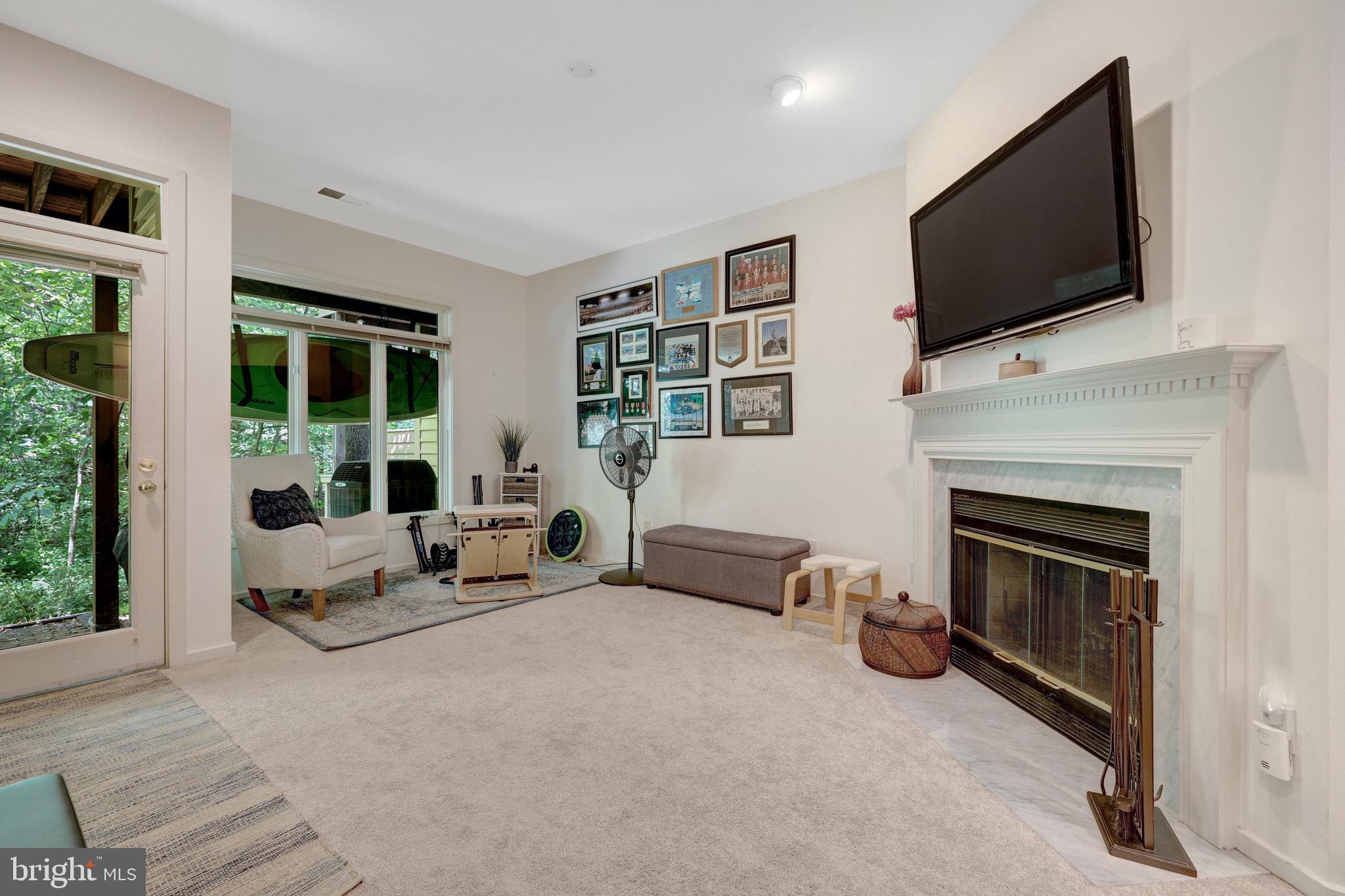 HEMINGWAY - Residential Lease