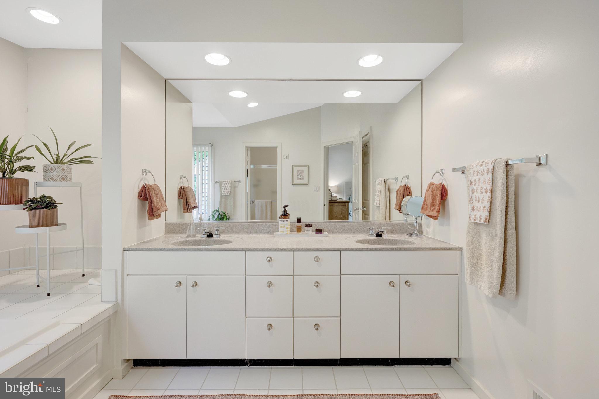 HEMINGWAY - Residential Lease