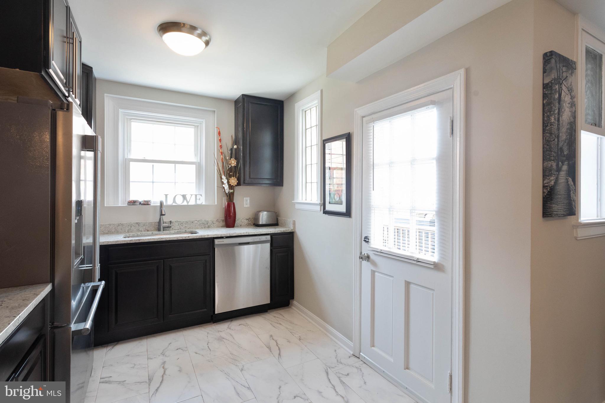 EDNOR GARDENS HISTORIC DISTRICT - Residential Lease