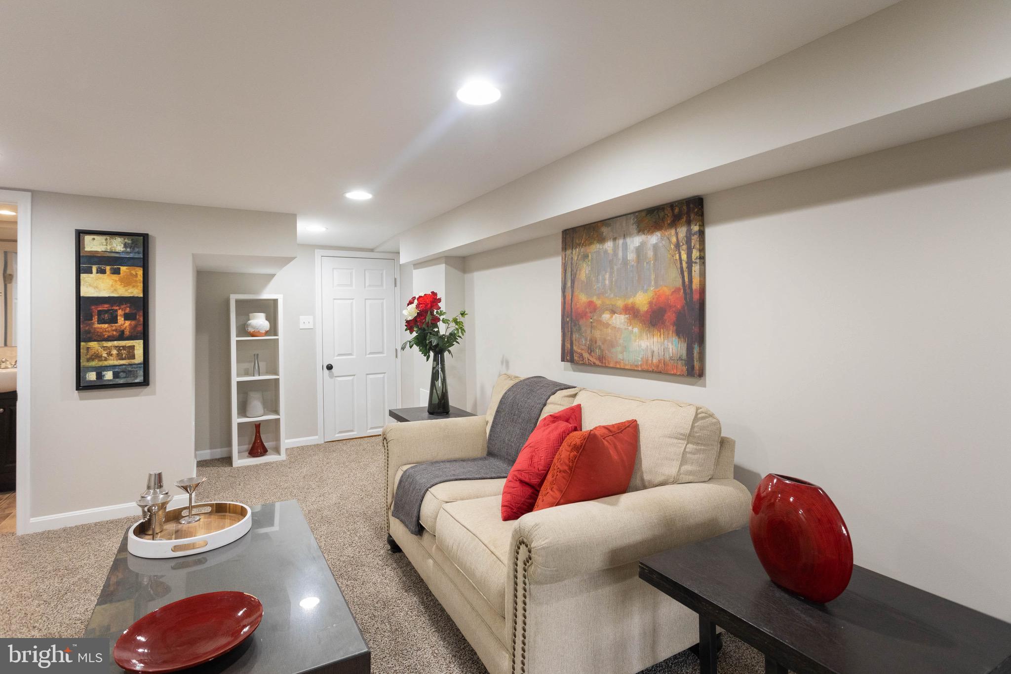 EDNOR GARDENS HISTORIC DISTRICT - Residential Lease