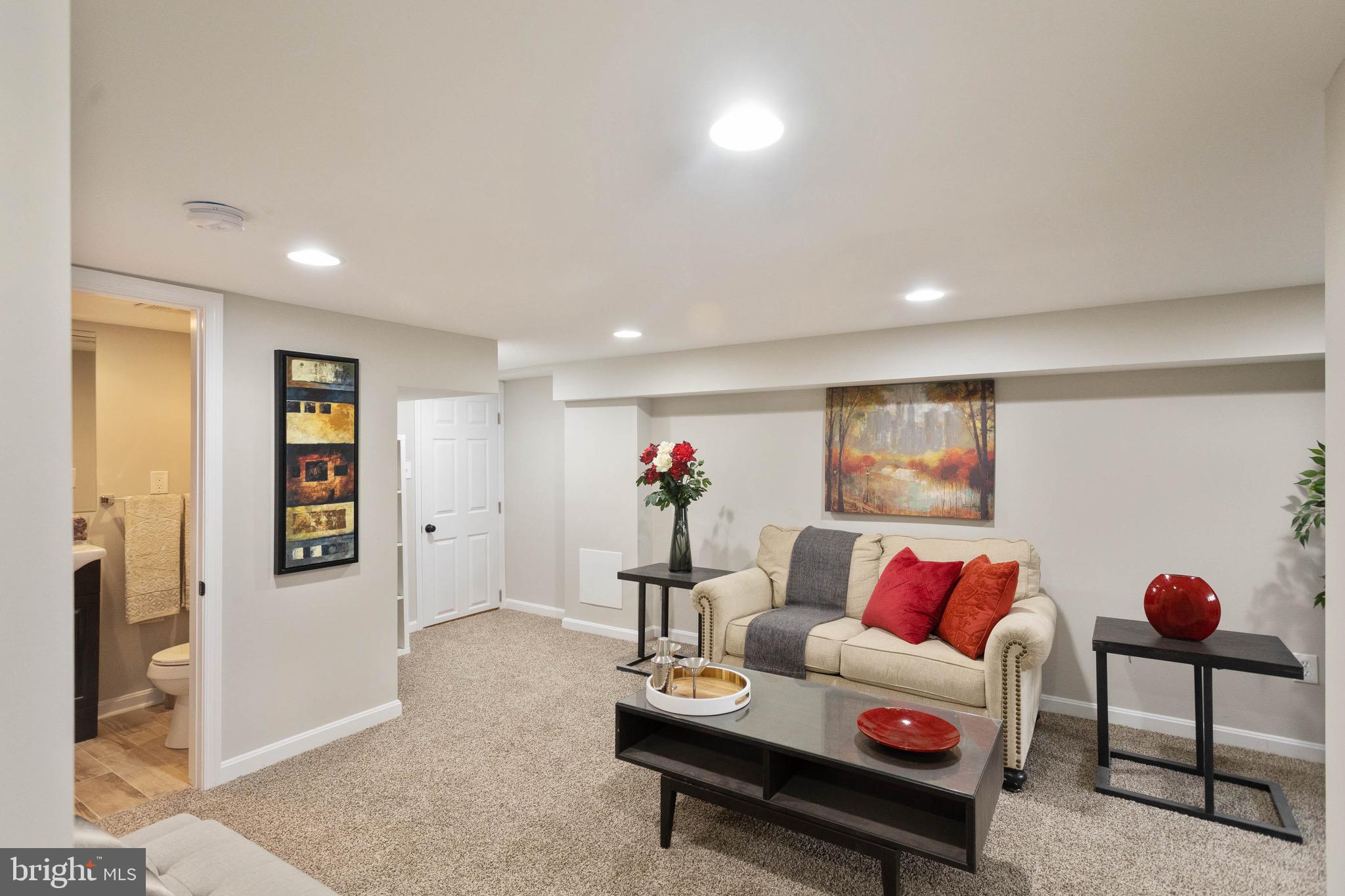 EDNOR GARDENS HISTORIC DISTRICT - Residential Lease