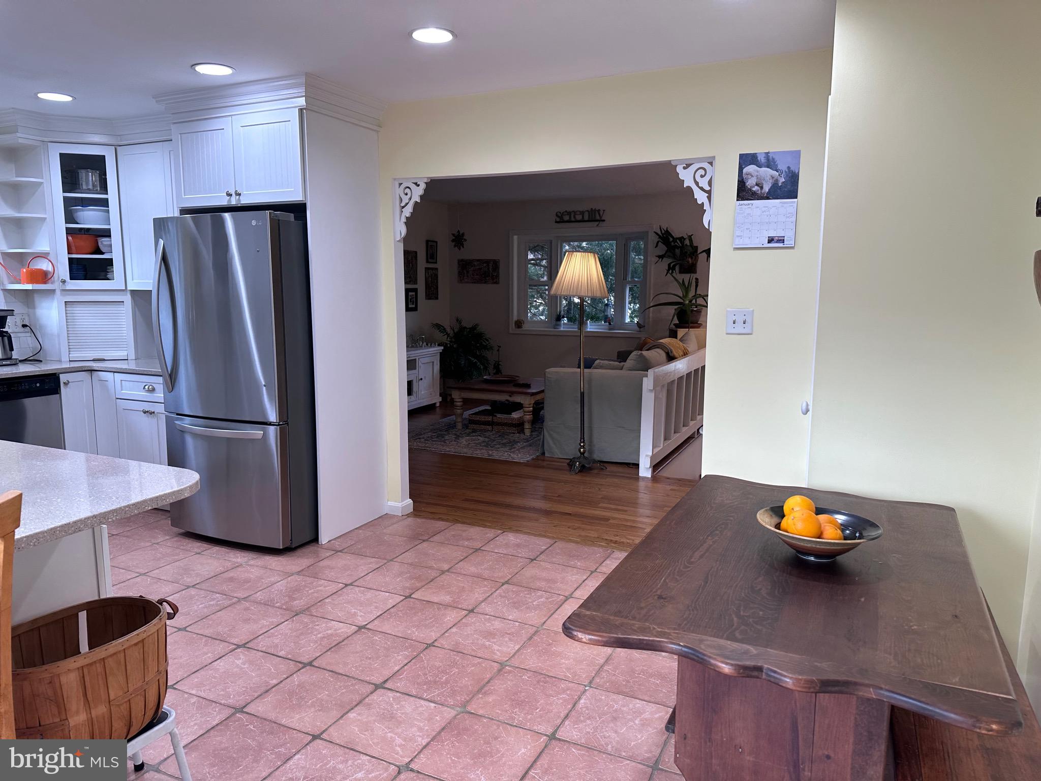 ROLLING KNOLLS - Residential