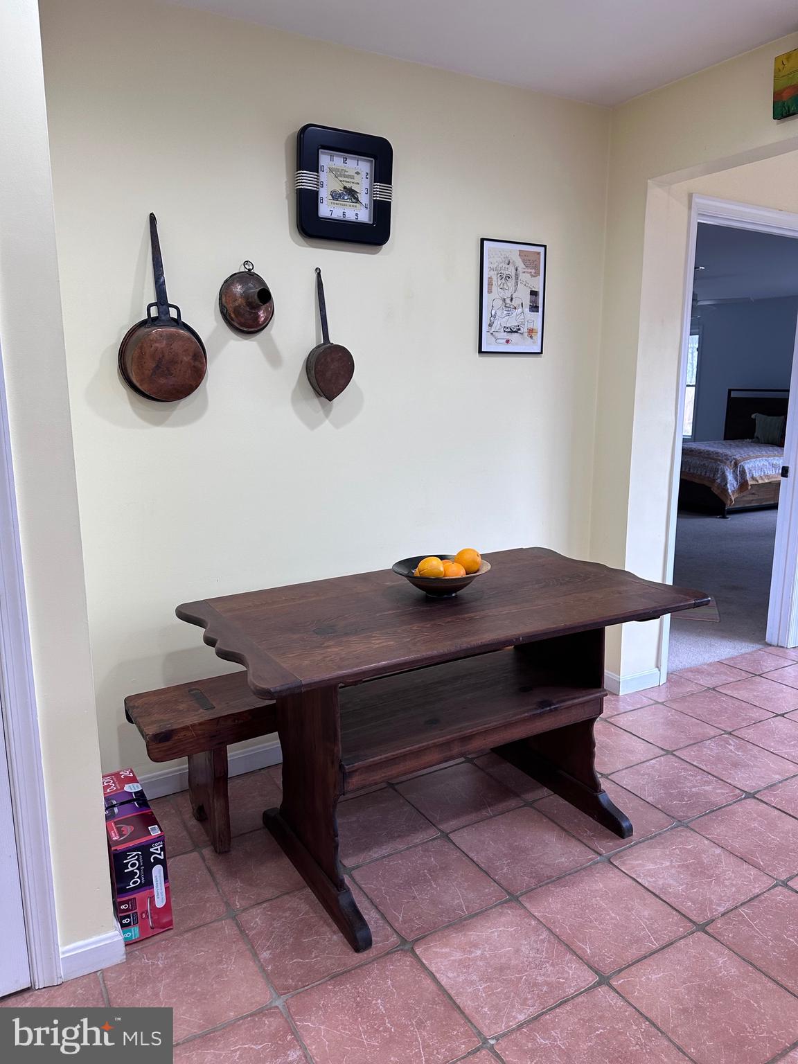 ROLLING KNOLLS - Residential