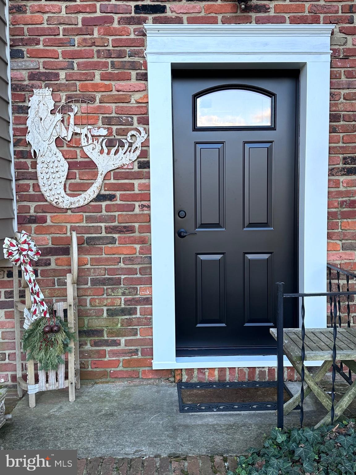 ROLLING KNOLLS - Residential