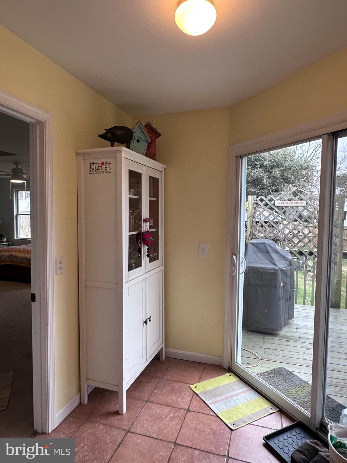 ROLLING KNOLLS - Residential