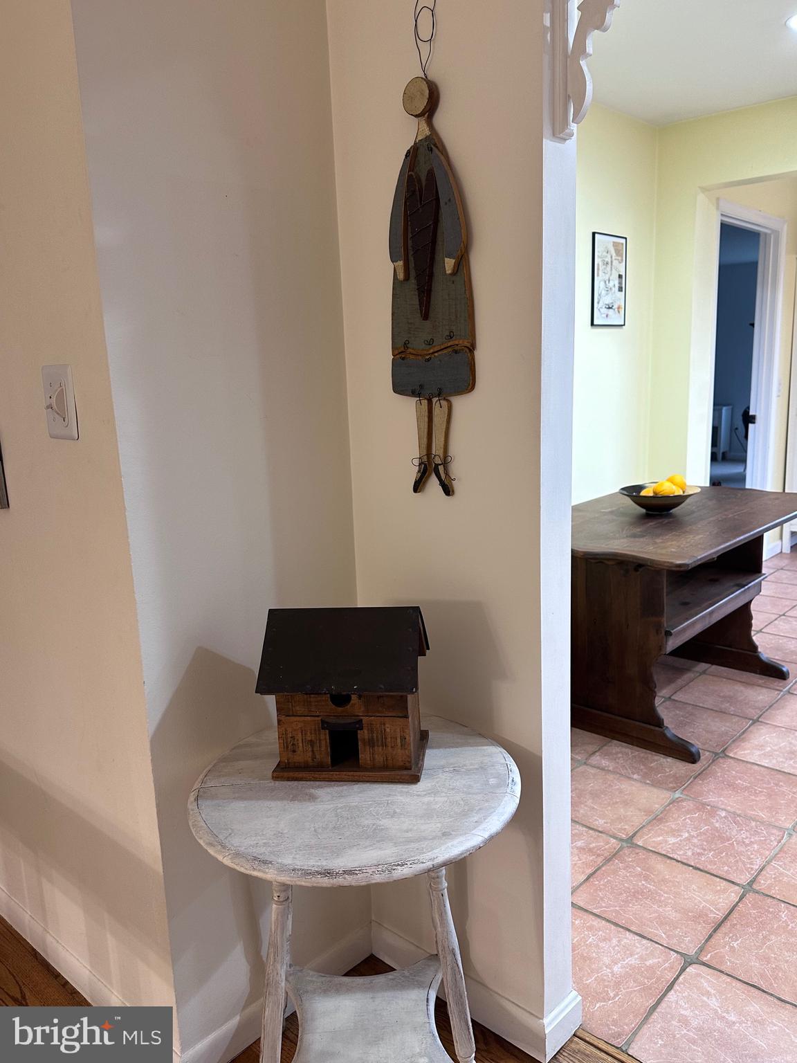 ROLLING KNOLLS - Residential