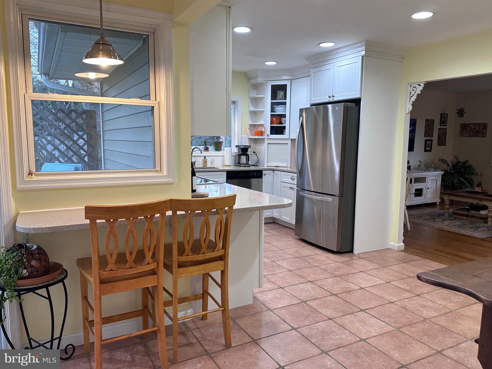 ROLLING KNOLLS - Residential