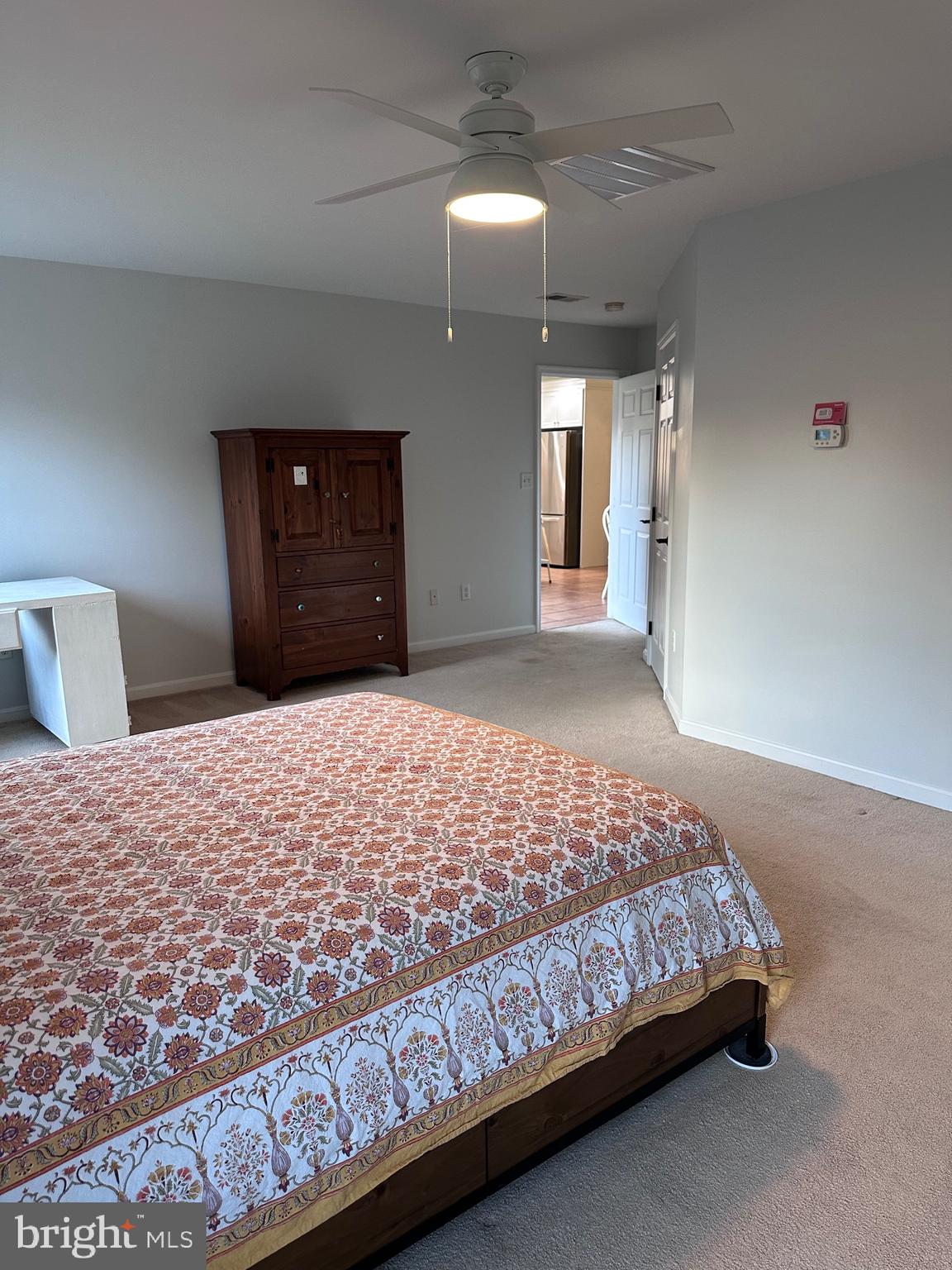 ROLLING KNOLLS - Residential