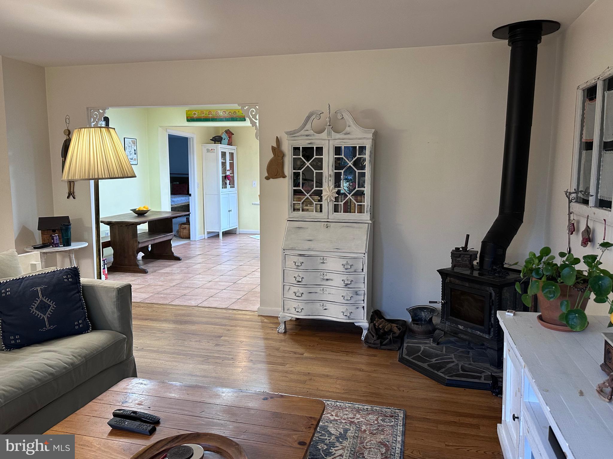 ROLLING KNOLLS - Residential