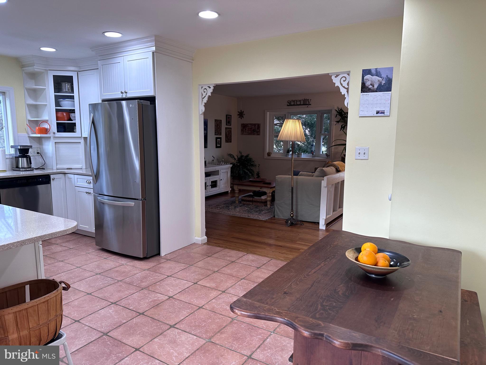 ROLLING KNOLLS - Residential