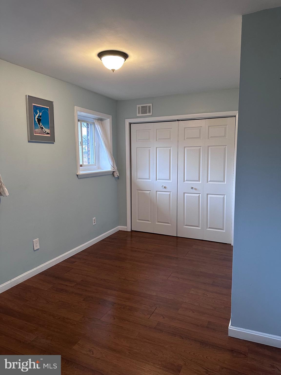 ROLLING KNOLLS - Residential