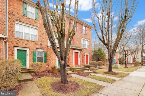 Townhouse For Sale - 13684 Palmetto Circle<br/> GERMANTOWN, MD 20874