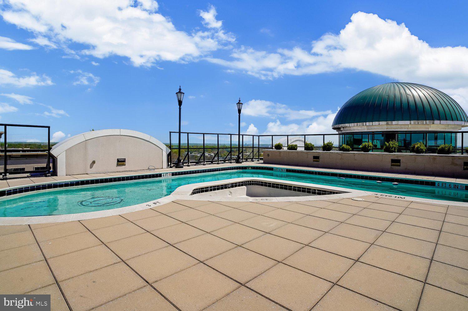 GRANDVIEW AT ANNAPOLIS TOWNE CENTRE - Residential