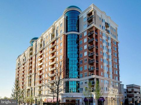Photo of 1915 Towne Centre Boulevard #915, ANNAPOLIS, MD 21401 (MLS # MDAA2141622)